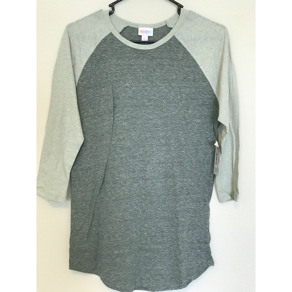 NWT Small LuLaRoe Randy tshirt